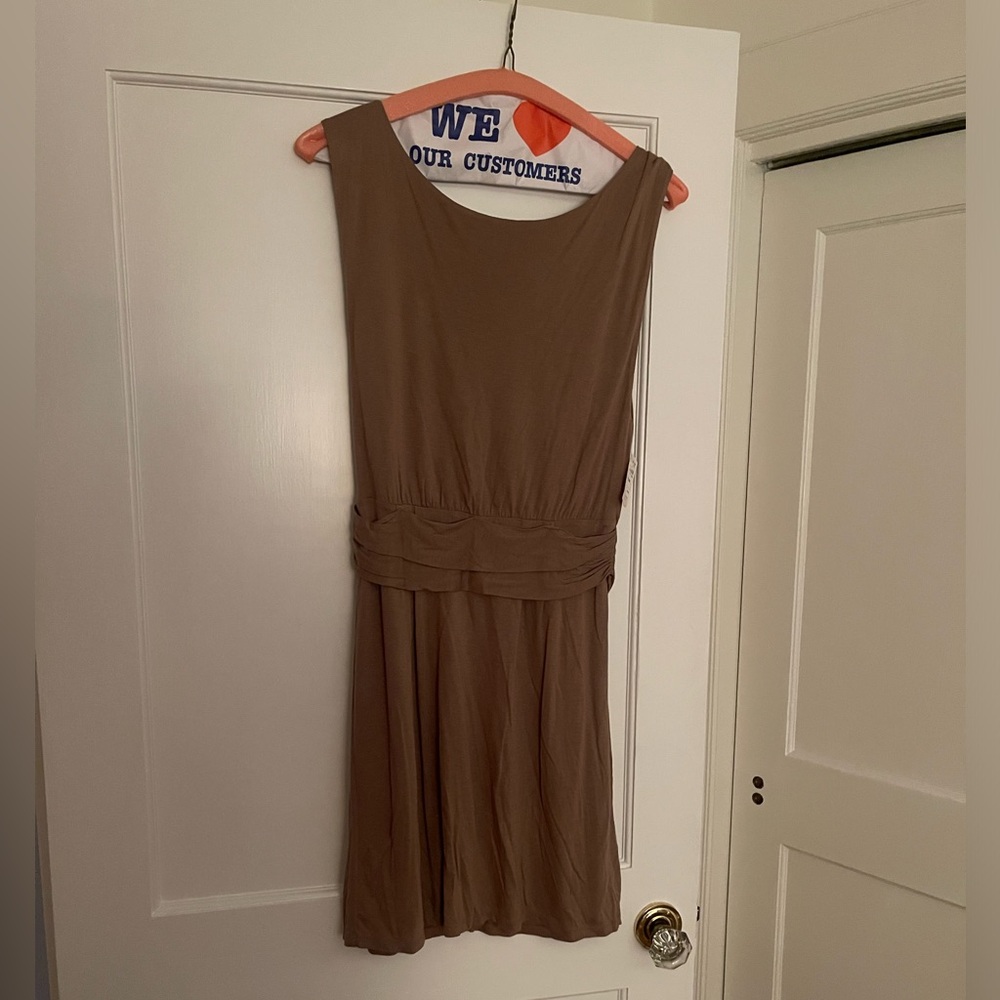 Alice Olivia Base dress brown sleeveless open back zipper lined